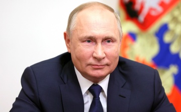 Tong thong Putin duoc tiem mui vaccine tang cuong Sputnik Light hinh anh