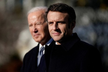Ong Macron keu goi chau Au giam phu thuoc vao My hinh anh
