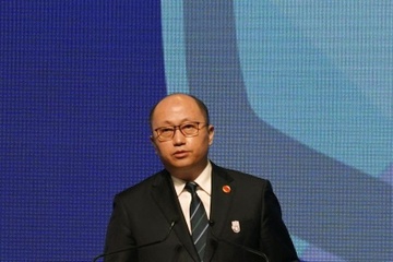 Trung Quoc bo nhiem chu nhiem Van phong Lien lac o Hong Kong  hinh anh