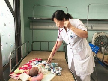Ngo cam cum thong thuong, gan 20 tre phai nhap vien hinh anh