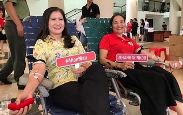 Hanh trinh Do tiep nhan gan 10.000 don vi mau sau 8 ngay hinh anh