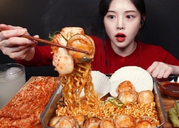 Mukbang va nhung he luy hinh anh