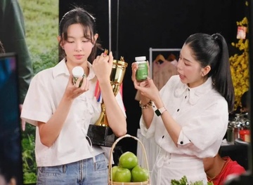 Than trong khi nghe quang cao nhu cac vu cua 'chien than livestream' hinh anh