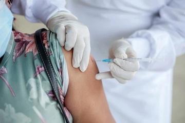 Co nen tiem phong vaccine cum A truoc khi mang thai? hinh anh