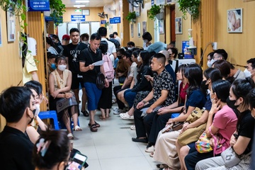 Chan doan khien nhieu dan ong suy sup o phong kham hiem muon hinh anh