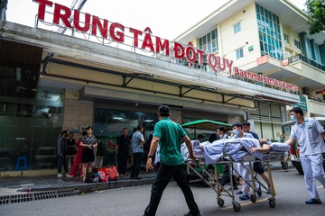 Canh tuong khac la o Trung tam dot quy hinh anh
