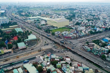 Kien nghi bo tri von chuan bi dau tu 12 du an trong diem o TP.HCM hinh anh