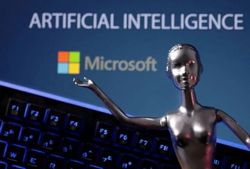 25 nam lam viec o Microsoft, nhan vien bat ngo mat viec vi AI hinh anh