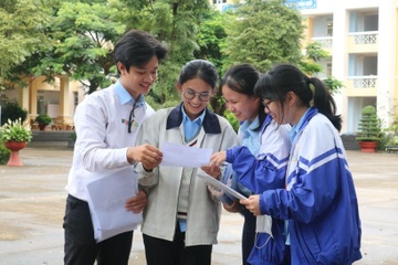 Bo GD&DT luu y ve cong tac xu ly rui ro trong tuyen sinh nam 2023 hinh anh