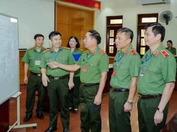 Cong bo diem thi danh gia vao truong cong an ngay 18/7 hinh anh
