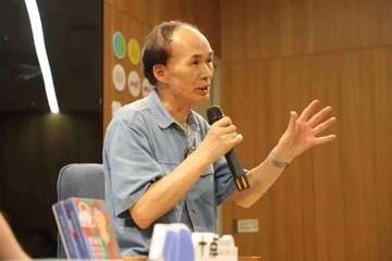 Giao su khuyen sinh vien vua tot nghiep nen 'an bam' bo me hinh anh