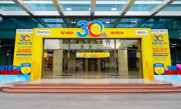 Thêm một đại học xử lý sinh viên vô lễ với cựu chiến binh