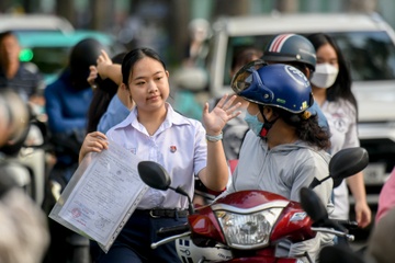 Goi y dap an mon Ngu van vao lop 10 o TP.HCM hinh anh
