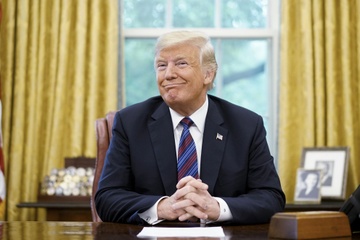 Ngay bau cu so bo chung to suc anh huong cua ong Trump hinh anh