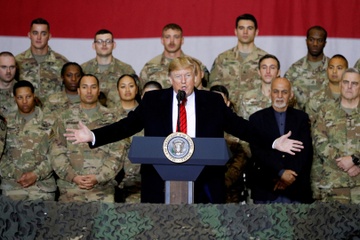 Nha Trang do loi ong Trump vi vu rut quan hon loan o Afghanistan hinh anh