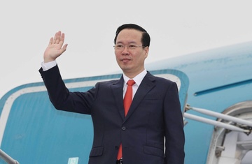 Chu tich nuoc den London, bat dau chuong trinh tham du Le Dang quang hinh anh