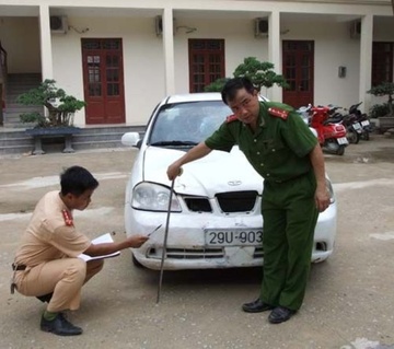 Tong chet nguoi, phun son doi mau xe de tron trach nhiem hinh anh