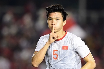Doan Van Hau vang mat 3 thang vi chan thuong dau goi hinh anh