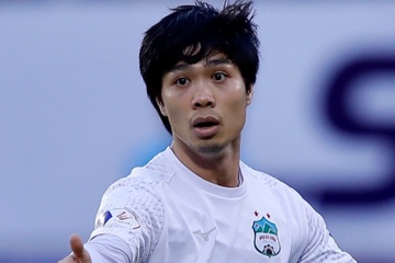 Tran HAGL - Binh Dinh bi hoan hinh anh