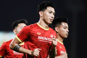 Doi hinh cau thu cao nhat tuyen Viet Nam theo tung vi tri hinh anh