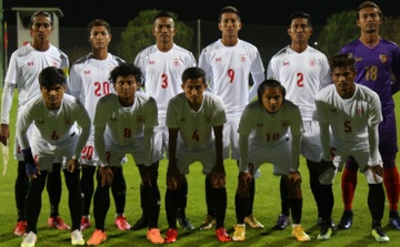 Myanmar co nguy co khong du nguoi da tran mo man AFF Cup hinh anh