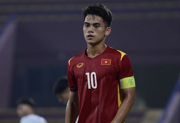 Khuat Van Khang: 'U20 Viet Nam luon gap bat loi trong tai' hinh anh