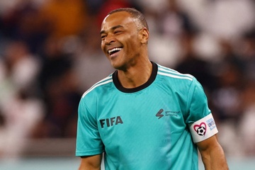 Dan huyen thoai da giao huu voi cong nhan o World Cup 2022 hinh anh
