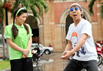 Tran Thanh, Kieu Linh bi giat dien thoai trong vo kich moi hinh anh