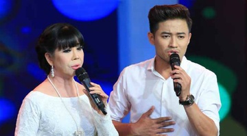 Quy Binh ngot ngao song ca nhac bolero voi Anh Tuyet hinh anh