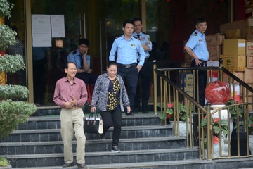 Yeu cau doanh nghiep ban hang da cap bao cao ve hoa hong, tien thuong hinh anh