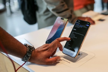 Dieu Apple van vuot troi doi thu hinh anh