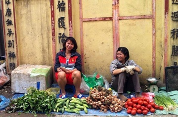 Co be mo coi tro thanh nguoi hung bong da nu VN hinh anh
