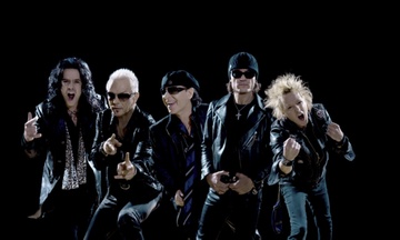 Ban nhac rock huyen thoai Scorpions bieu dien o Viet Nam hinh anh
