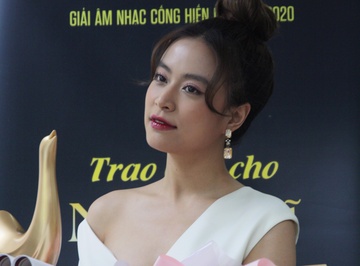 Hoang Thuy Linh dai thang tai giai Am nhac Cong hien hinh anh
