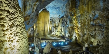 Ve Quang Binh vieng mo Dai tuong, kham pha dong Thien Duong hinh anh