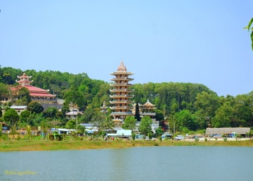 Hai ngay kham pha non xanh nuoc biec An Giang hinh anh