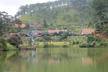 Ngoi lang dan toc tho mong nhat Viet Nam hinh anh