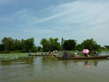 Bung Binh Thien - ho nuoc troi ban cua An Giang hinh anh
