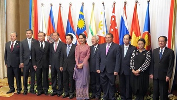 Khai mac Hoi nghi Bo truong ASEAN o Singapore hinh anh