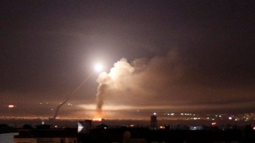 28 tiem kich Israel phong 60 ten lua vao cac muc tieu o Syria hinh anh
