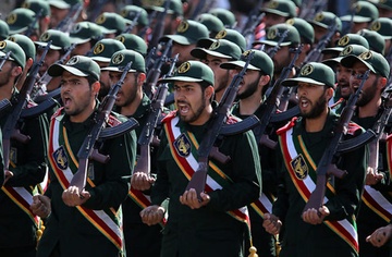 Ten lua va biet doi tinh nhue Quds - 'vu khi loi hai' cua Iran hinh anh