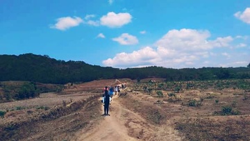 Phuot thu khong chuyen tren con duong trek dep nhat Viet Nam hinh anh