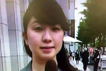 Phong vien tu vong vi lam viec qua suc hinh anh