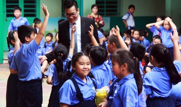 Hoc sinh buc xuc vi cha me thuong xuyen... 'pham phap' hinh anh