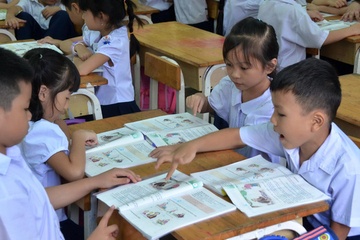 Cam day noi dung ngoai sach giao khoa hinh anh