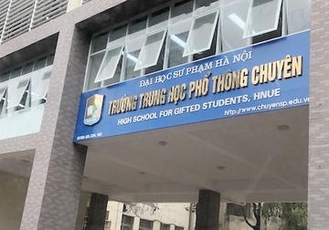 Diem chuan cao nhat vao lop 10 truong chuyen DH Su pham la 27 hinh anh