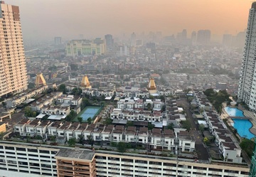Jakarta dat chat, 'xay lang' tren noc trung tam mua sam hinh anh