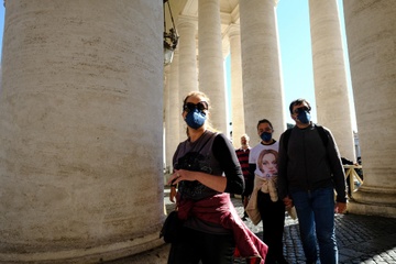 So ca nhiem virus corona o Italy vuot 1.100, 29 nguoi tu vong hinh anh
