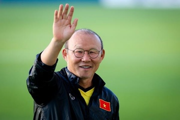 VFF gia han hop dong voi 2 tro ly cua HLV Park Hang-seo hinh anh