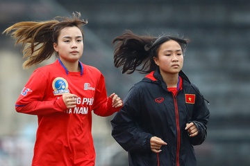 Buoi tap o 'lo luyen vang' cua bong da nu Viet Nam hinh anh